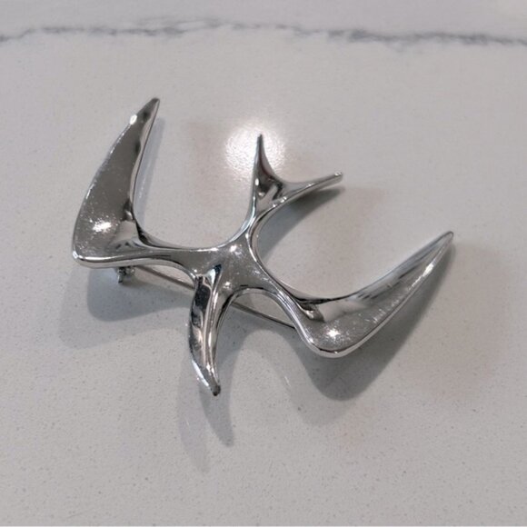 Vintage Sarah Coventry Abstract Silver Seagull Pin - Picture 4 of 7